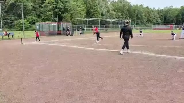 Wedstrijd op het veld van Falcons aan de Beginweg